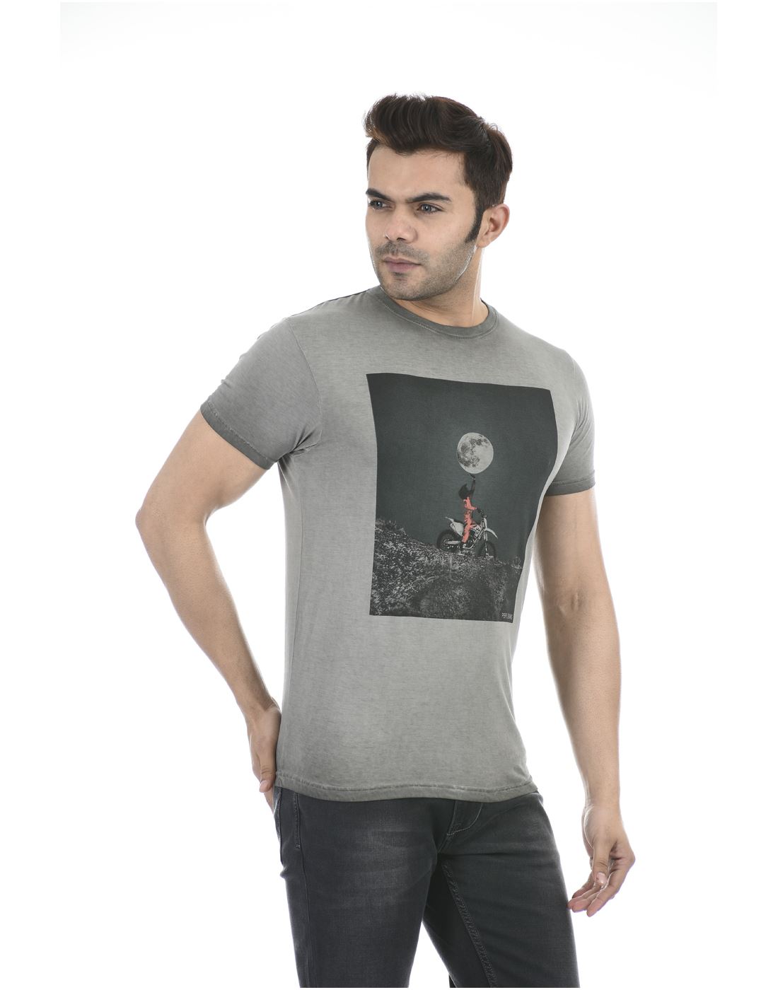 Pepe Jeans Men Casual Wear Grey Graphic Print T-Shirt